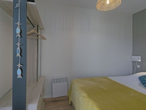 Property, Furniture, Building, Comfort, Wood, Interior Design, Floor, House, Flooring, Hardwood