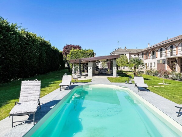 Water, Plant, Property, Sky, Building, Azure, Swimming Pool, Grass, Leisure, Real Estate