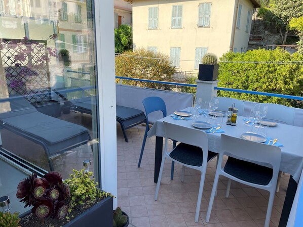 Plant, Table, Furniture, Window, Chair, Azure, Building, Flowerpot, Interior Design, Outdoor Furniture