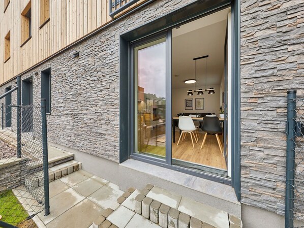 Property, Window, Building, Shade, Interior Design, Lighting, Wood, Door, Chair