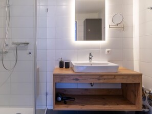 Spiegel, Zapfhahn, Armatur, Bad Sink, Sinken, Eigentum, Badezimmer, Lila, Die Architektur, Holz