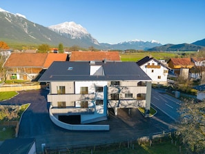 Sky, Building, Plant, Property, Daytime, Mountain, Window, Nature, Blue, Natural Landscape
