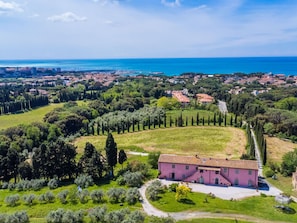 Ciel, Plante, Nuage, Jour, Propriété, Paysage Naturel, Lot Terre, Arbre, Bâtiment, Végétation