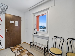 Eigentum, Holz, Fenster, Gebäude, Interior Design, Fussboden, Schatten, Flooring, Tür