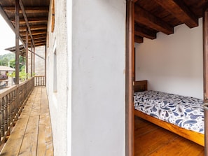 Holz, Fussboden, Gebäude, Hartholz, Holzbeize, Flooring, Pflanze, Zaun, Baum, Dach
