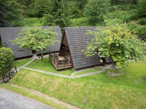 Cottage, Roof, Rural Area, Siding, Log Cabin, Hut, Garden, Garden Buildings, Backyard, Yard