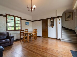 Furniture, Table, Lighting, Interior Design, Wood, Couch, Hall, Window, Living Room