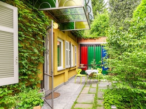 Plant, Building, Window, Green, Botany, Cottage, Vegetation, Grass, Residential Area, Flowerpot