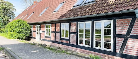 Plant, Building, Window, Property, Sky, Wood, House, Cottage, Tree
