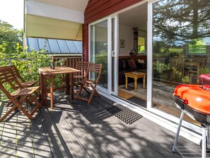 Table, Furniture, Sky, Plant, Property, Building, Tableware, Chair, Outdoor Table, Outdoor Furniture