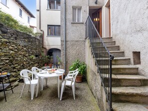 Furniture, Property, Building, Plant, Window, Chair, Table, Stairs, Flowerpot, Architecture
