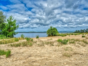 Sky, Blue, Cloud, Body Of Water, Nature, Natural Environment, Horizon, Natural Landscape, Vegetation, Ecoregion