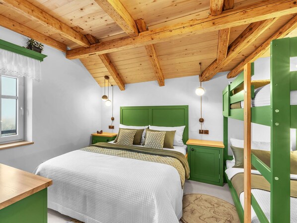 Propriété, Meubles, Fenêtre, Bâtiment, Confort, Vert, Bois, Ombre, Lit, Sol