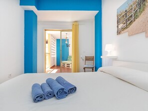 Property, Furniture, Blue, Comfort, Azure, Wood, Textile, Lighting, Interior Design, Architecture