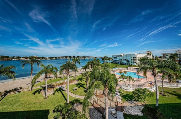 4-web-or-mls-Balcony View 1-2