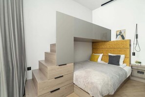 Comfortable double bed