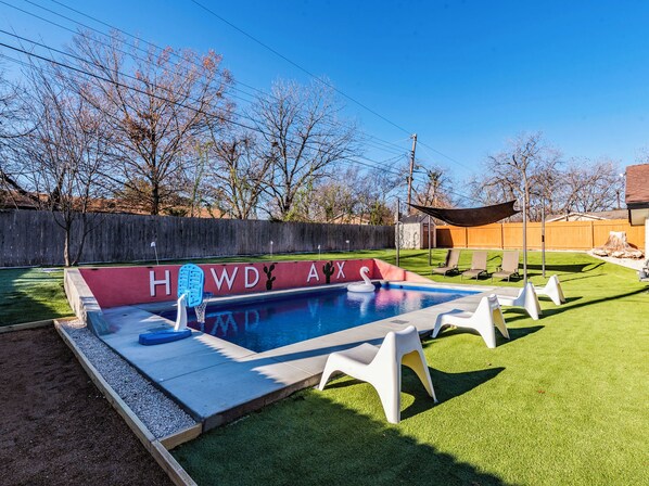 Heated pool