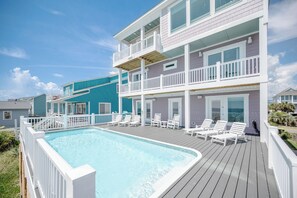 Pool Deck / Exterior - Oceanfront