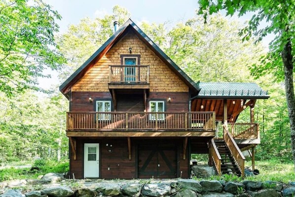 Bienvenue au chalet Rustique! Capacité de 6 personnes
