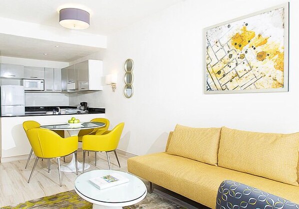 Living room. Exact unit will be assigned upon arrival. Views, colors and decor may vary.