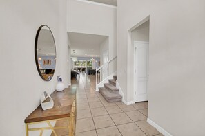 2-web-or-mls-8884-bengal-ct