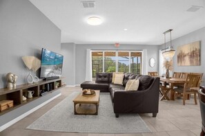 4671 Terrasonesta Drive (3).jpg