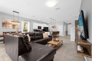4671 Terrasonesta Drive (2).jpg