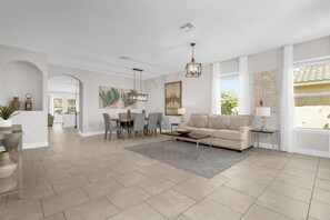 4176 Oak Tree Drive (5).jpg