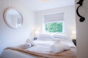 Bayview 3 - 2 Bedroom Chalet - Bayview Oxwich (5427)