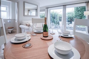 Bayview 3 - 2 Bedroom Chalet - Bayview Oxwich (5443)