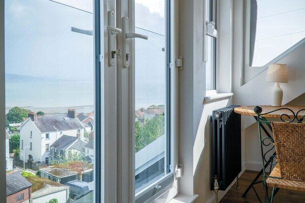 Overland Road – 4 Bedroom House – Mumbles (5848)
