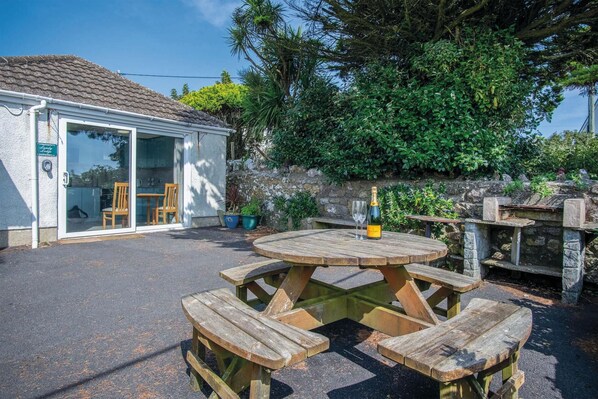 Lundy Lodge – 1 Bedroom Annex – Rhossili (6029)