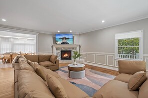 Architecture, Building, Furniture, Indoors, Living Room