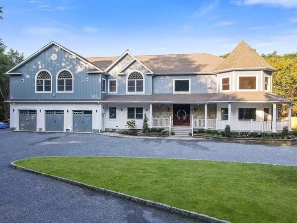 Architecture, Building, Outdoors, House, Aerial View