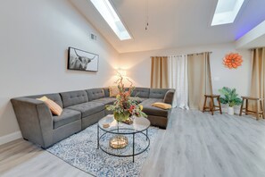 Living Room | 55" Smart TV | Board Games | Free WiFi | Central Heating & A/C