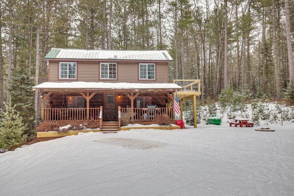 Eagle River Vacation Rental | 2BR | 2BA | 1,200 Sq Ft | Stairs Required