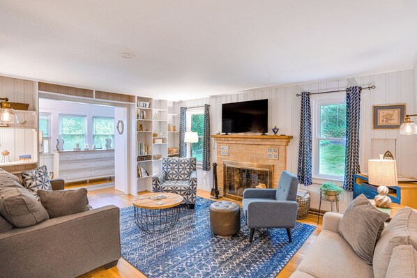 Richmond Vacation Rental | 3BR | 2BA | Steps to Enter | 1,210 Sq Ft