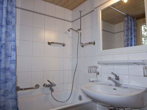 Zapfhahn, Armatur, Spiegel, Eigentum, Sinken, Blau, Badezimmer, Bad Sink, Lila