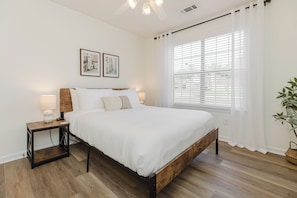 Guest Bedroom 1 w/Queen Bed & Smart TV