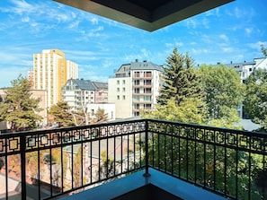 “Begin your day with a cup of coffee on the private balcony, the ideal spot to relax and soak in the vibrant atmosphere of Student City.”