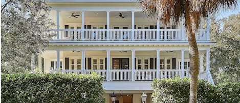 19 Sand Dollar | Front Picture