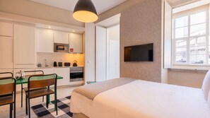 Compact yet fully equipped kitchenette with top-tier appliances for a seamless cooking experience.
#quality #modern #kitchenette #portugal #pt #lisbon