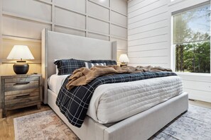 The most luscious and COZY bedding!