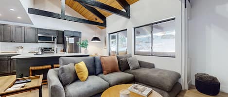 Indoors, Furniture, Living Room, Room, Home Decor