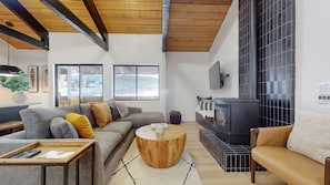 Indoors, Furniture, Living Room, Home Decor, Table