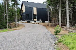L'entrée qui vous mènera au chalet.