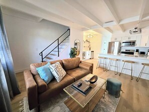 Living Room (2)