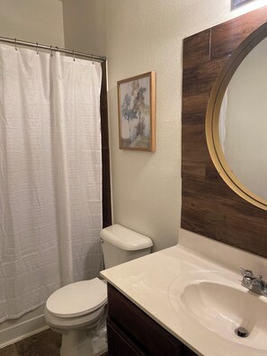 2nd bathroom