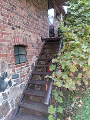 Landhaus-Suite Außentreppe