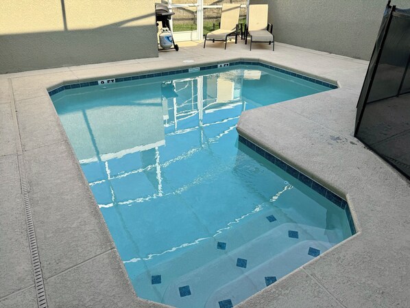 Refresh your mind in the Private Pool